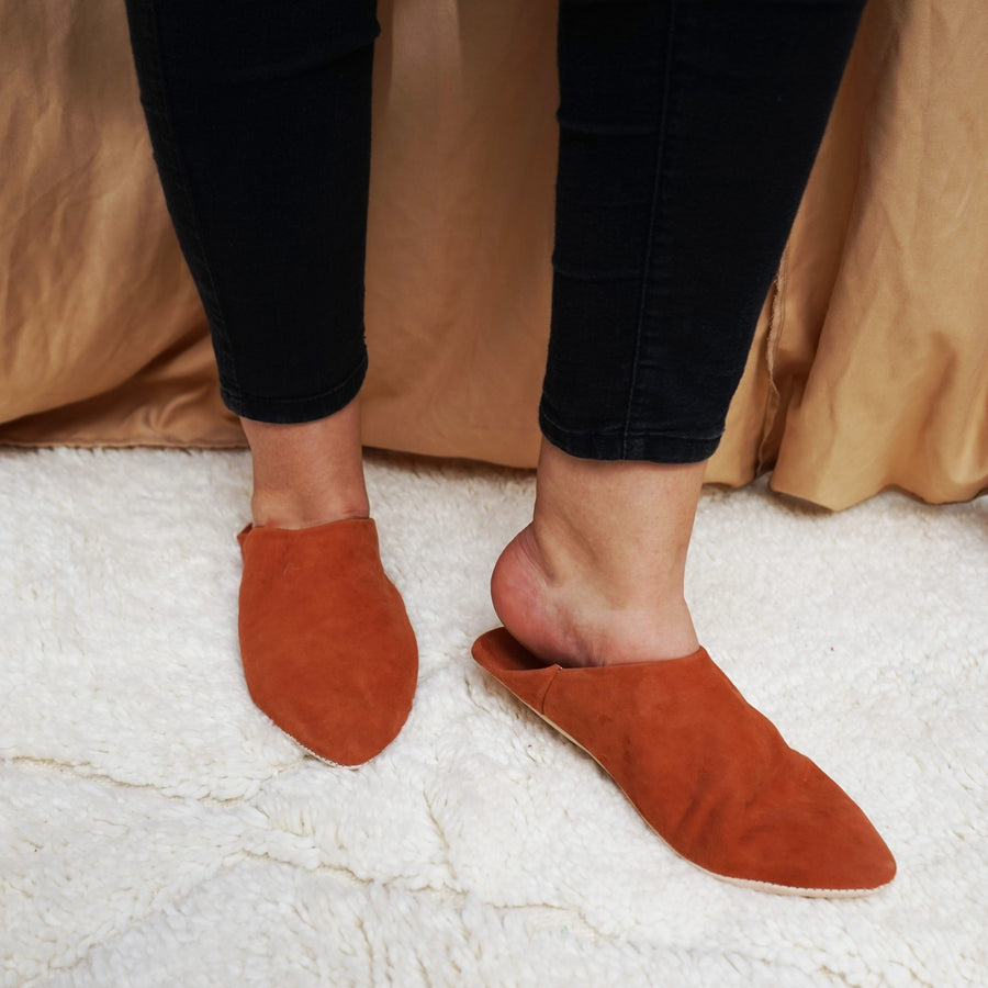 Babouches marocaines en cuir et tissu, terracotta