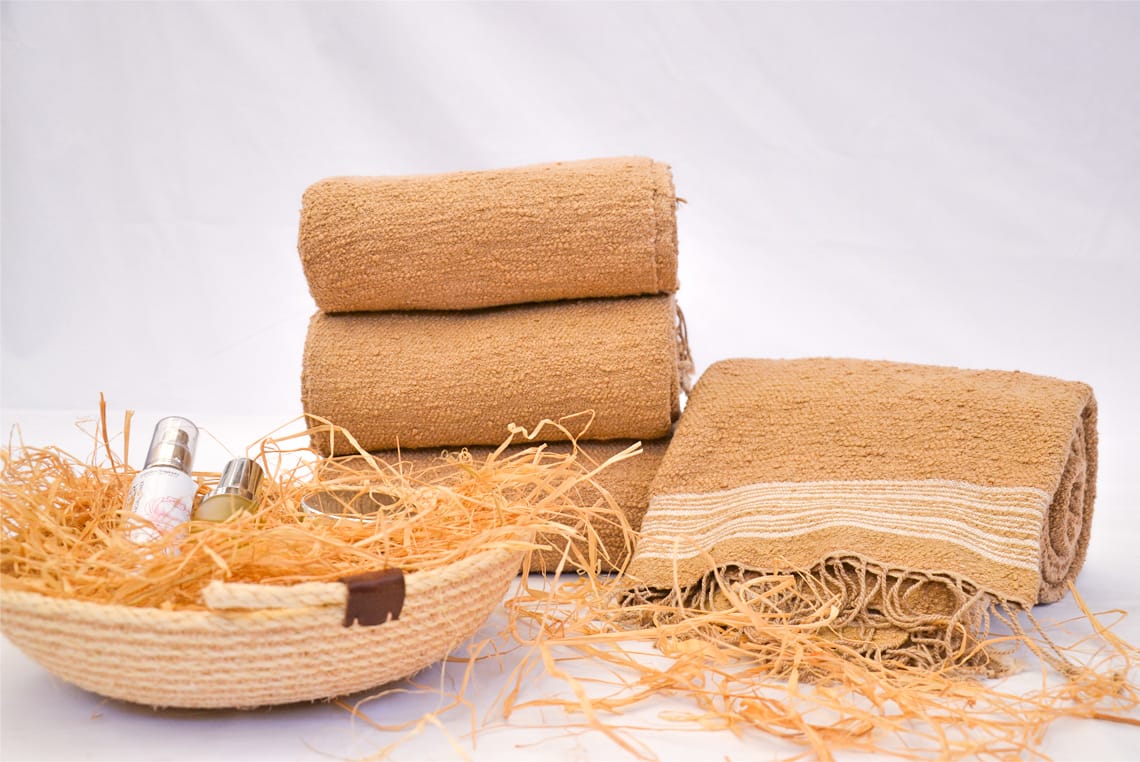 Serviette de bain en coton fait main, camel, vue 6