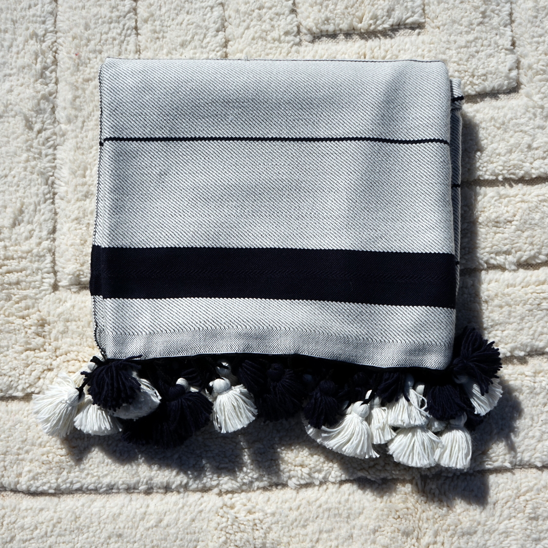 Couverture Pompons Marocaine Tissée En Laine
