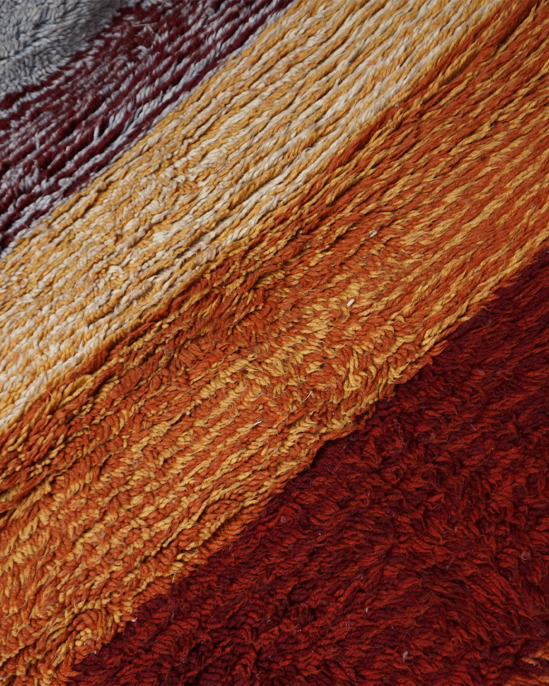 Second image of Tapis Berbère Marocain fait main 240 x 170 cm