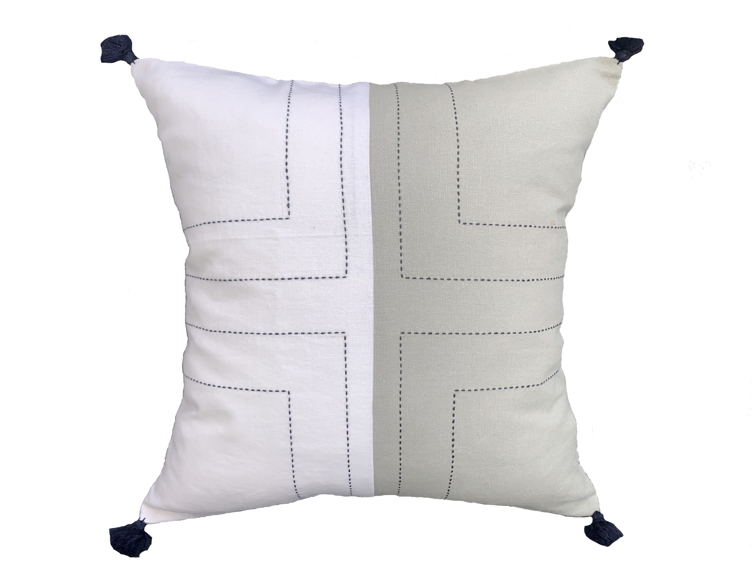 Housse de coussin brodé en lin faite à la main
