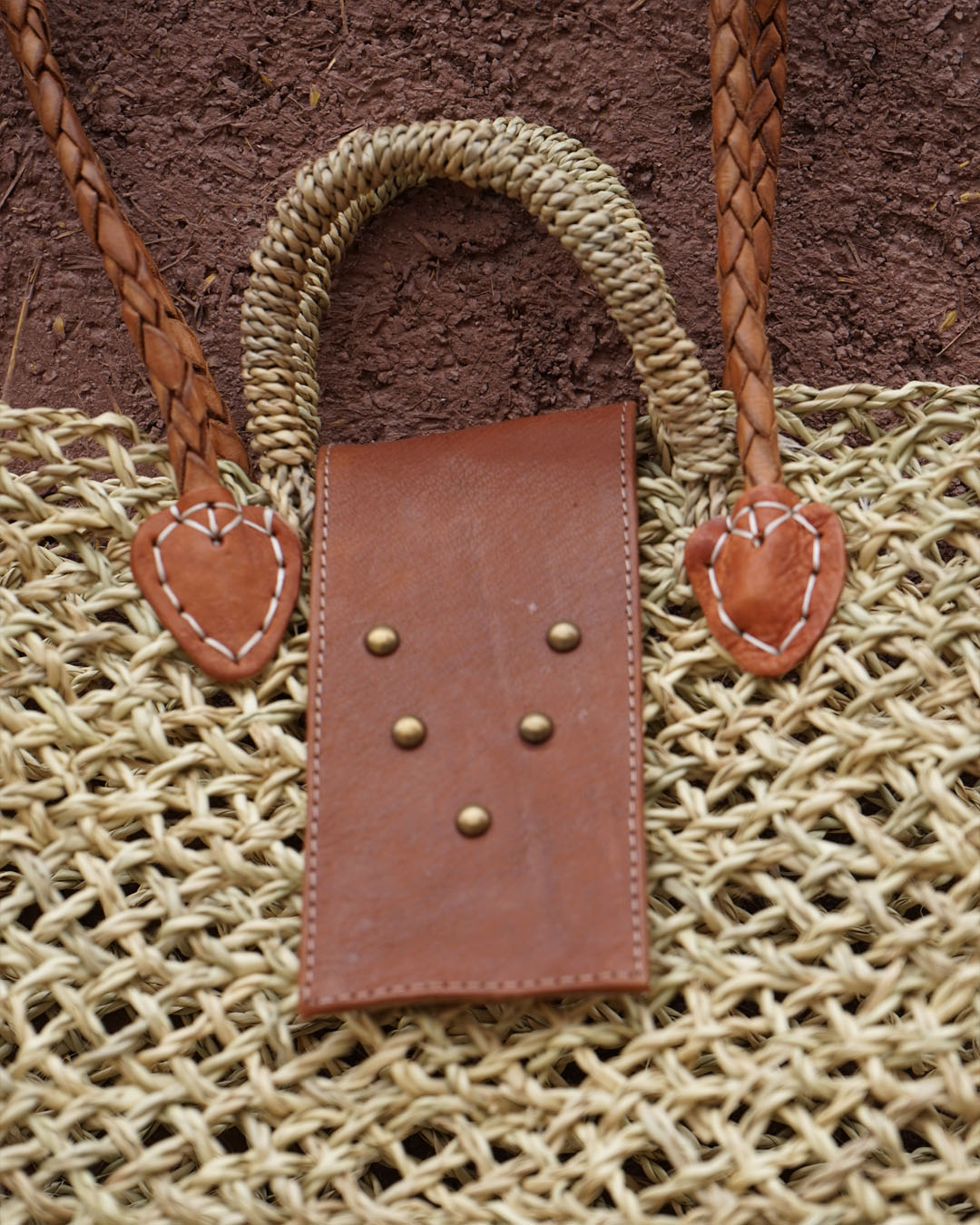 Second image of Sac panier allie le tressage de l'osier et le cuir