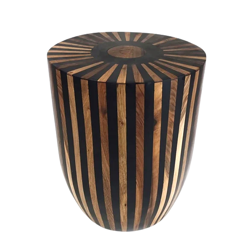 Table d'Appoint/Basse Artisanale en Matériaux Naturels avec Design à Rayures Faites à la Main