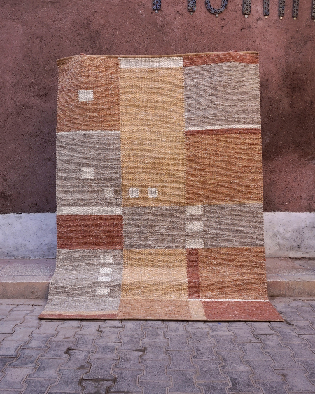 Tapis boules Marocain Fait Main 240 x 170 cm