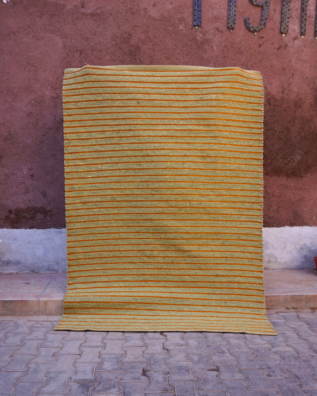 Tapis boules Marocain Fait Main 230 x 165 cm